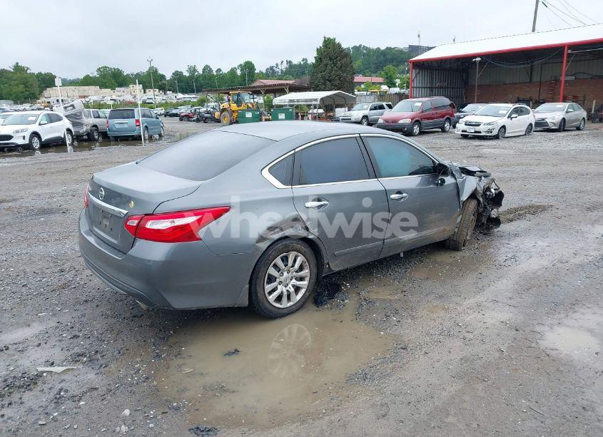 Photo 4 of 2017 Nissan Altima 2.5 S (VIN 1N4AL3AP9HN315280)