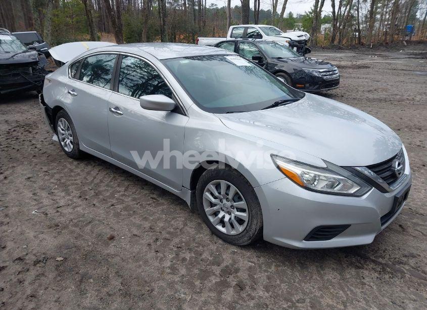 2017 Nissan Altima 2.5 S (VIN 1N4AL3AP9HN319930) main photo