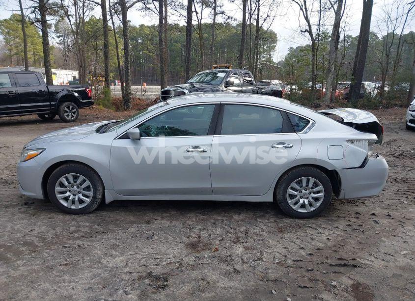 Photo 15 of 2017 Nissan Altima 2.5 S (VIN 1N4AL3AP9HN319930)
