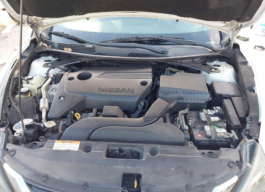Photo 10 of 2017 Nissan Altima 2.5 SR (VIN 1N4AL3AP9HN324609)