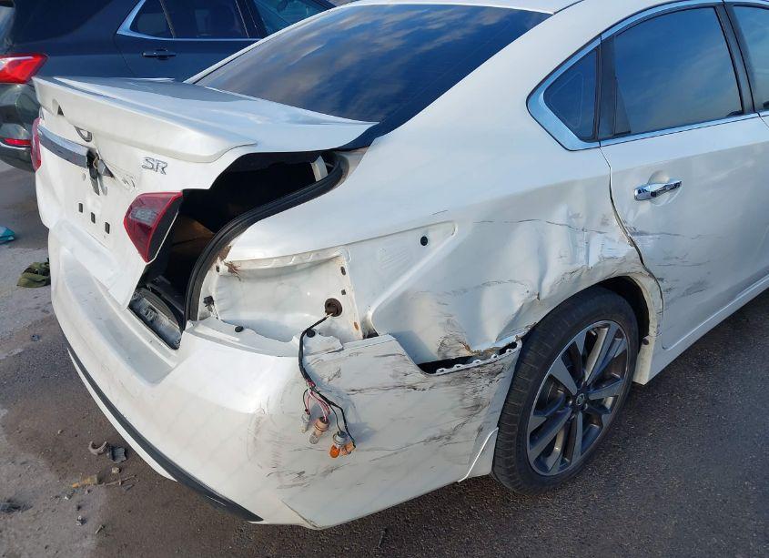 Photo 17 of 2017 Nissan Altima 2.5 SR (VIN 1N4AL3AP9HN324609)