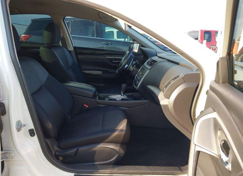 Photo 5 of 2017 Nissan Altima 2.5 SR (VIN 1N4AL3AP9HN324609)
