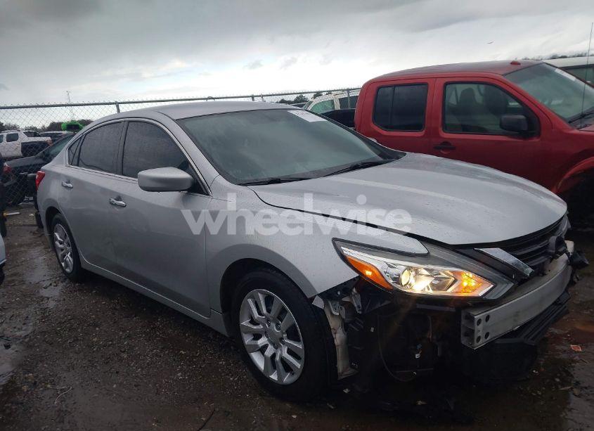 Photo 13 of 2017 Nissan Altima 2.5 S (VIN 1N4AL3AP9HN335366)