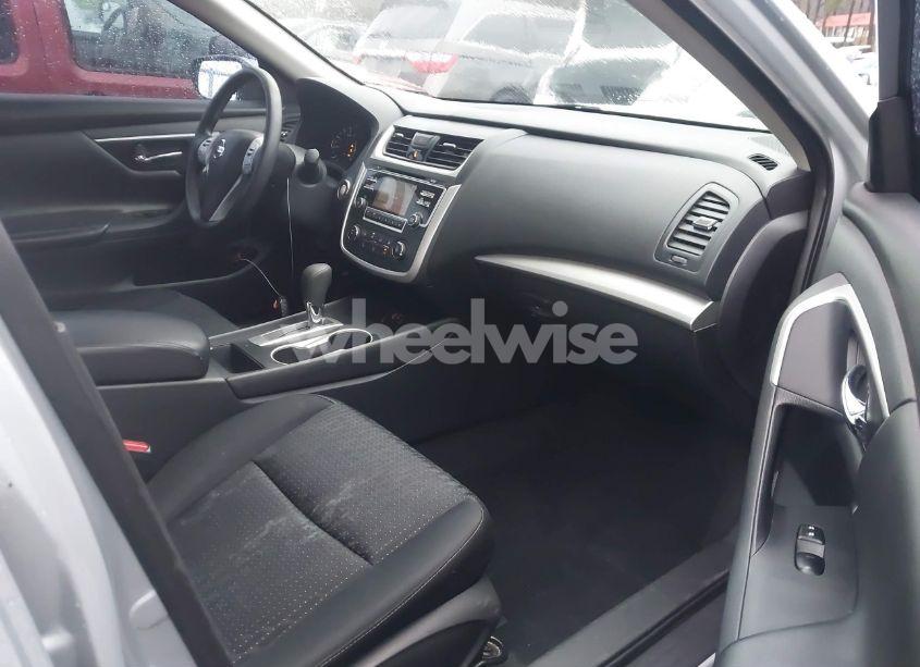 Photo 5 of 2017 Nissan Altima 2.5 S (VIN 1N4AL3AP9HN335366)