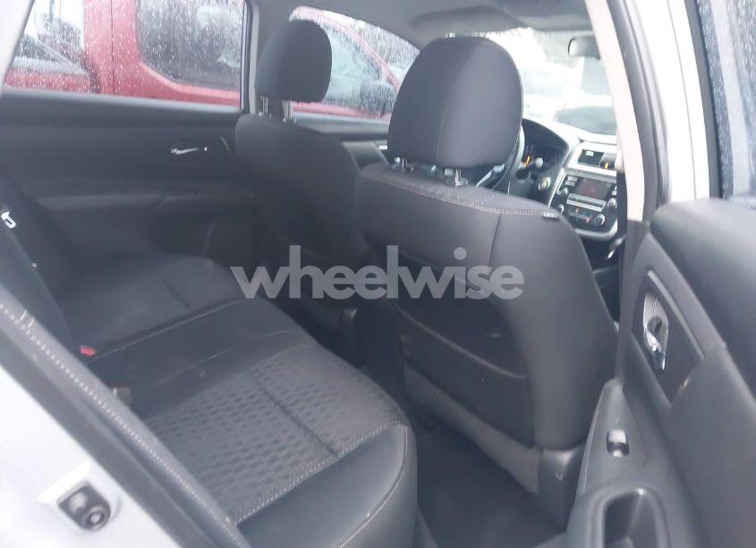 Photo 8 of 2017 Nissan Altima 2.5 S (VIN 1N4AL3AP9HN335366)