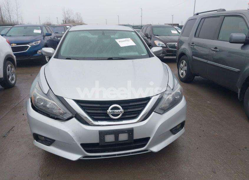 Photo 13 of 2017 Nissan Altima 2.5 SR (VIN 1N4AL3AP9HN344570)