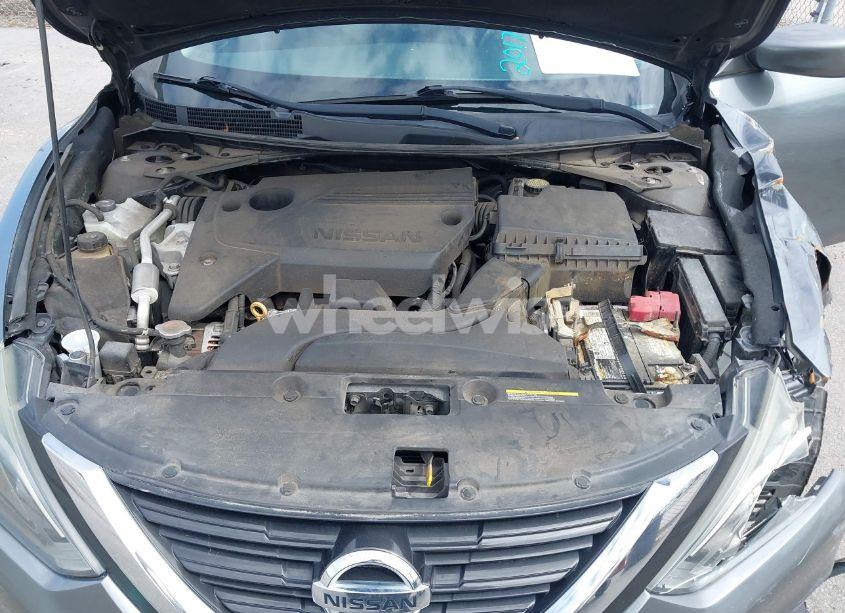 Photo 10 of 2017 Nissan Altima 2.5 SR (VIN 1N4AL3AP9HN348750)
