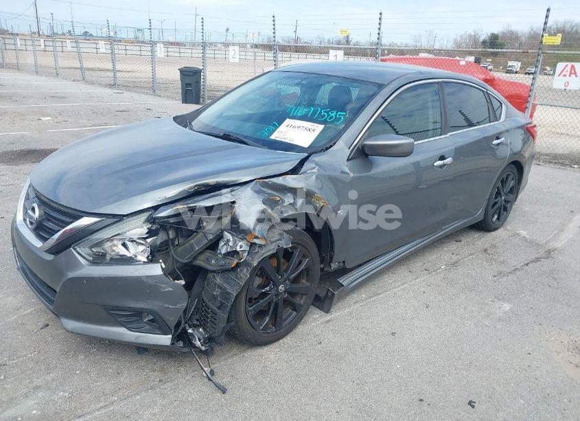 Photo 14 of 2017 Nissan Altima 2.5 SR (VIN 1N4AL3AP9HN348750)