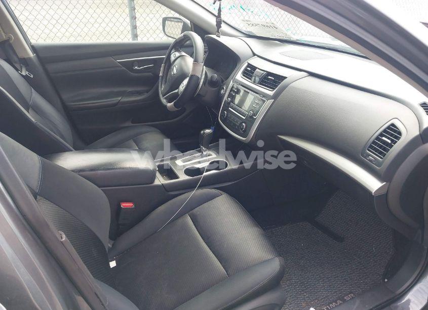 Photo 5 of 2017 Nissan Altima 2.5 SR (VIN 1N4AL3AP9HN348750)