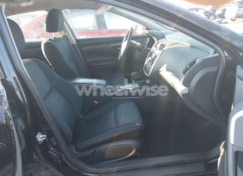 Photo 5 of 2017 Nissan Altima 2.5 S (VIN 1N4AL3AP9HN357903)