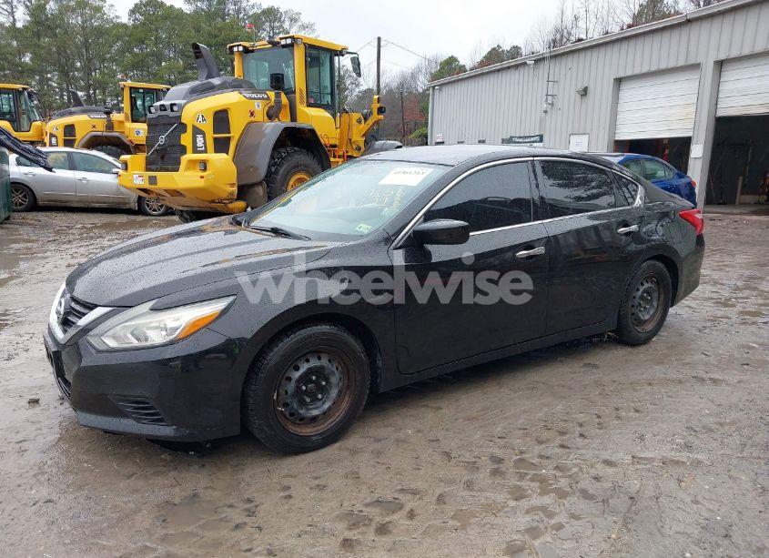 Photo 2 of 2017 Nissan Altima 2.5 S (VIN 1N4AL3AP9HN362454)