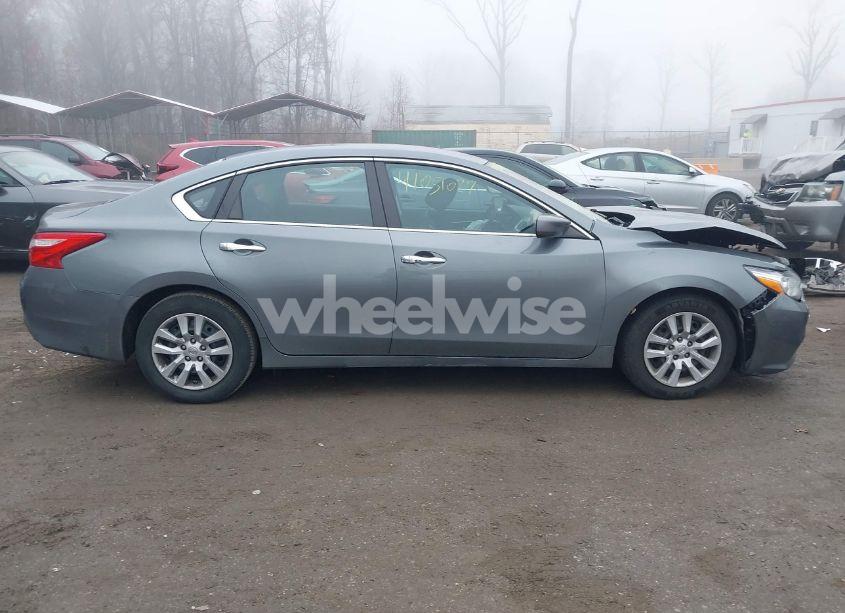 Photo 13 of 2017 Nissan Altima 2.5 S (VIN 1N4AL3AP9HN363782)