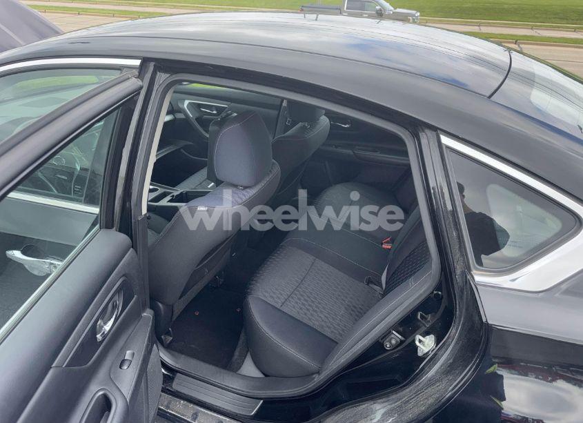 Photo 8 of 2018 Nissan Altima 2.5/S/SV/SL/SR (VIN 1N4AL3AP9JC108342)