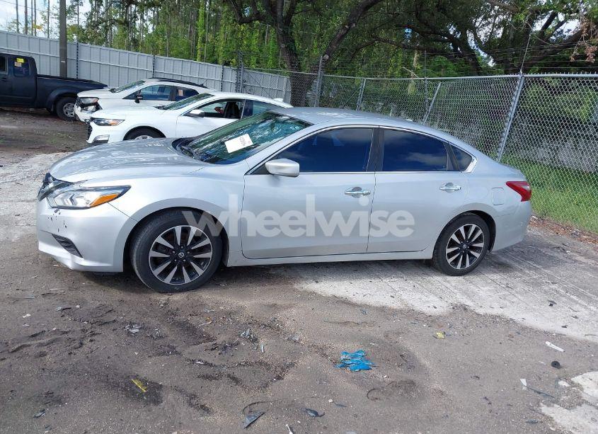 Photo 14 of 2018 Nissan Altima 2.5 SV (VIN 1N4AL3AP9JC119373)