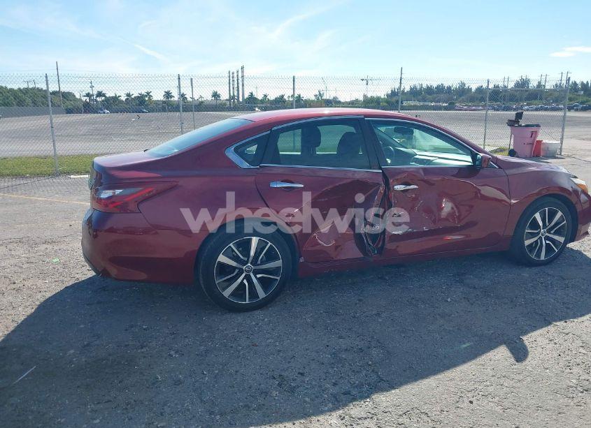 Photo 6 of 2018 Nissan Altima 2.5 S (VIN 1N4AL3AP9JC133645)