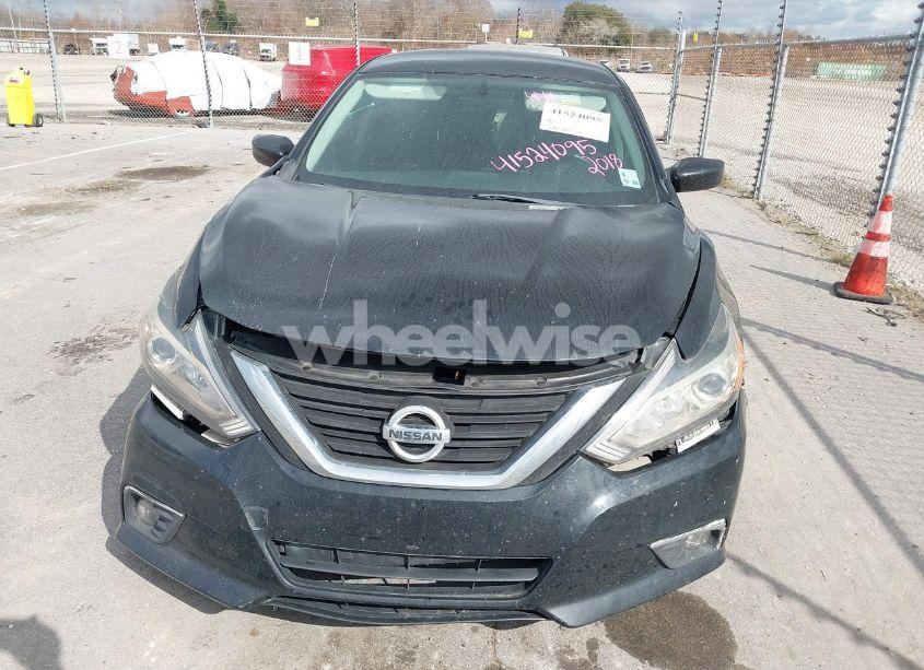 Photo 12 of 2018 Nissan Altima 2.5 S (VIN 1N4AL3AP9JC133693)