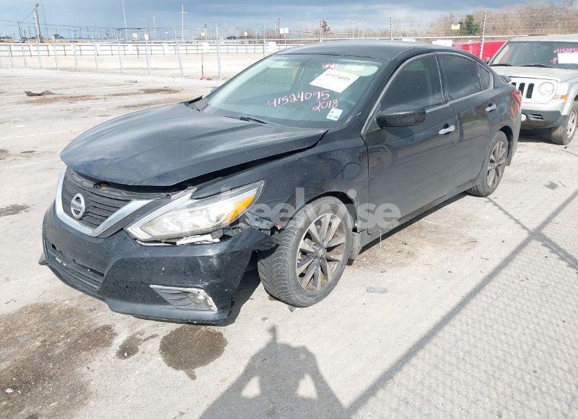 Photo 2 of 2018 Nissan Altima 2.5 S (VIN 1N4AL3AP9JC133693)