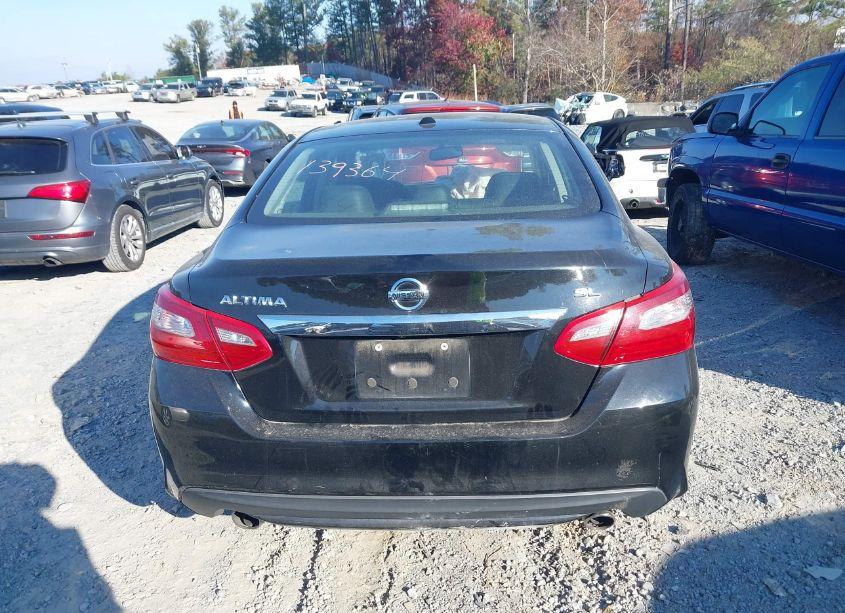 Photo 16 of 2018 Nissan Altima 2.5 SL (VIN 1N4AL3AP9JC139364)