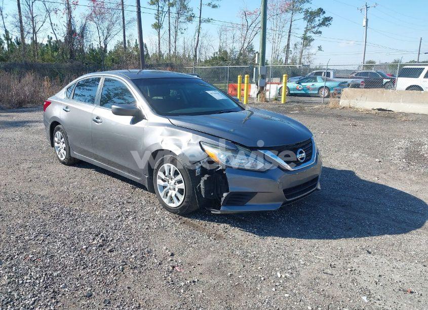 2018 Nissan Altima 2.5 S (VIN 1N4AL3AP9JC142250) main photo
