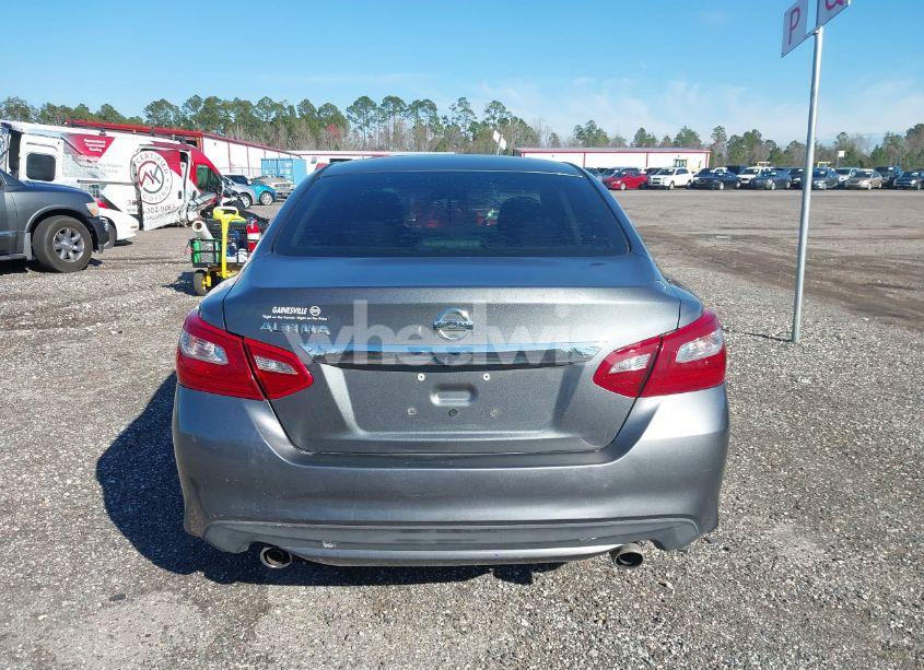 Photo 16 of 2018 Nissan Altima 2.5 S (VIN 1N4AL3AP9JC142250)