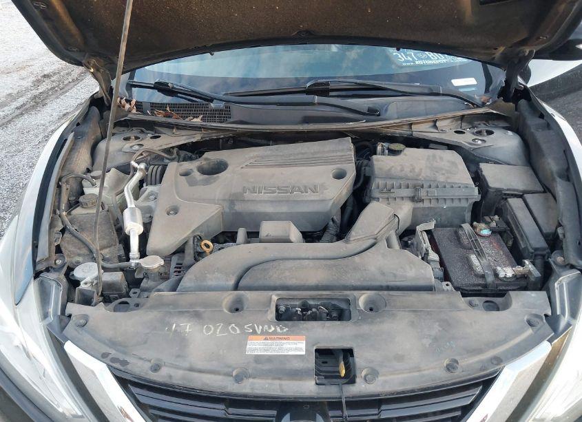 Photo 10 of 2018 Nissan Altima 2.5 SL (VIN 1N4AL3AP9JC145293)