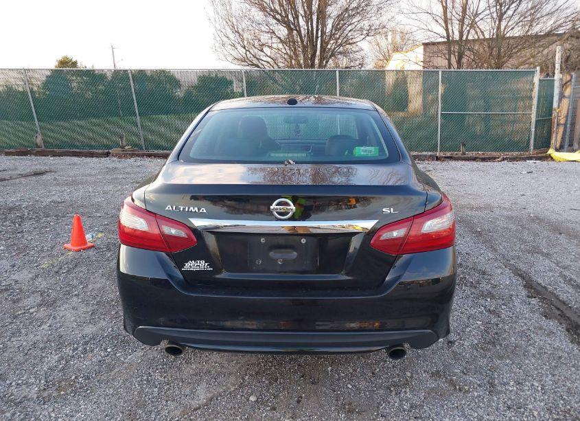 Photo 16 of 2018 Nissan Altima 2.5 SL (VIN 1N4AL3AP9JC145293)