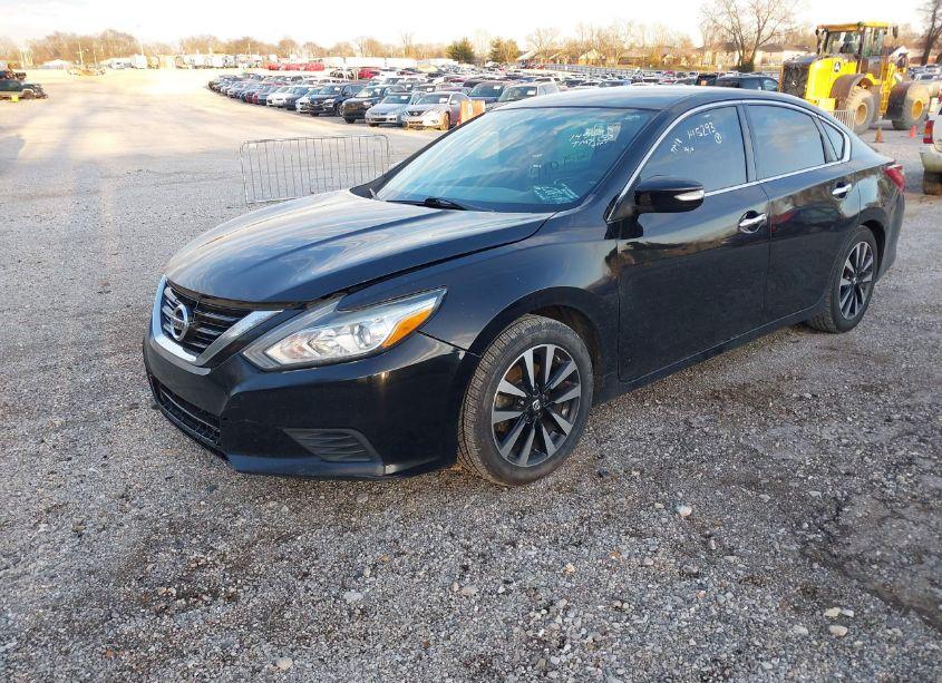 Photo 2 of 2018 Nissan Altima 2.5 SL (VIN 1N4AL3AP9JC145293)