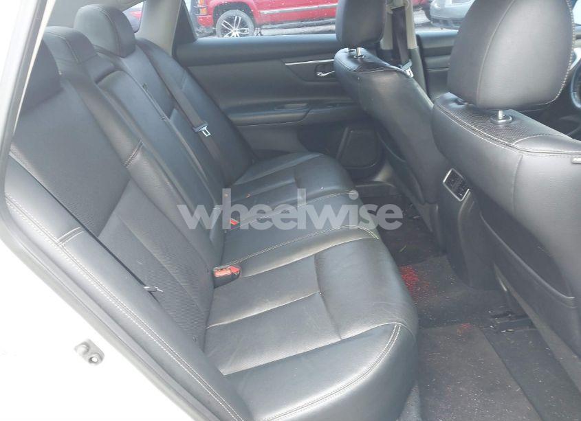 Photo 8 of 2018 Nissan Altima 2.5 SL (VIN 1N4AL3AP9JC150008)