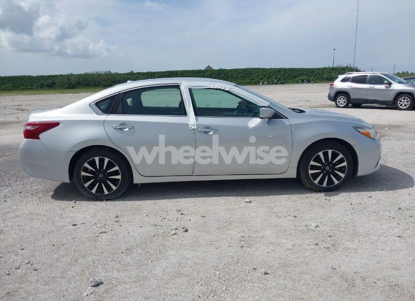 Photo 14 of 2018 Nissan Altima 2.5 SV (VIN 1N4AL3AP9JC150185)