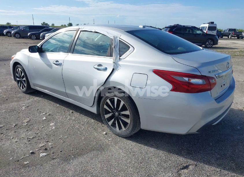 Photo 3 of 2018 Nissan Altima 2.5 SV (VIN 1N4AL3AP9JC150185)