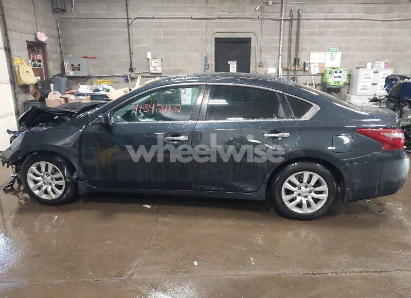 Photo 14 of 2018 Nissan Altima 2.5 S (VIN 1N4AL3AP9JC156438)