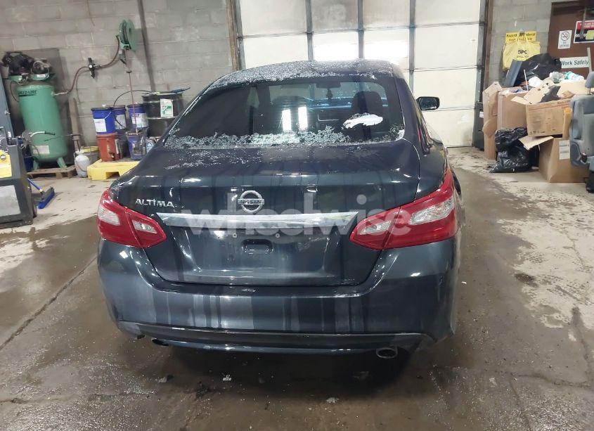 Photo 16 of 2018 Nissan Altima 2.5 S (VIN 1N4AL3AP9JC156438)