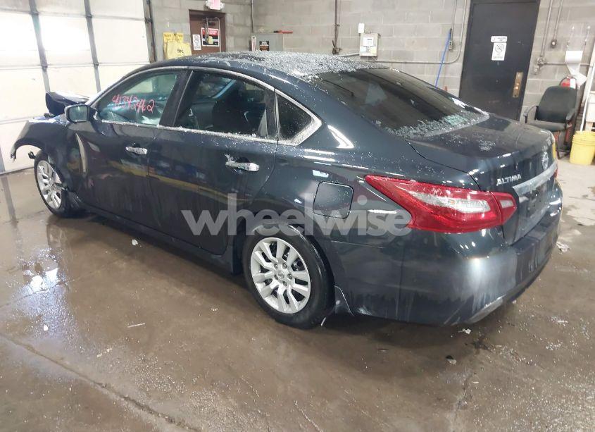 Photo 3 of 2018 Nissan Altima 2.5 S (VIN 1N4AL3AP9JC156438)