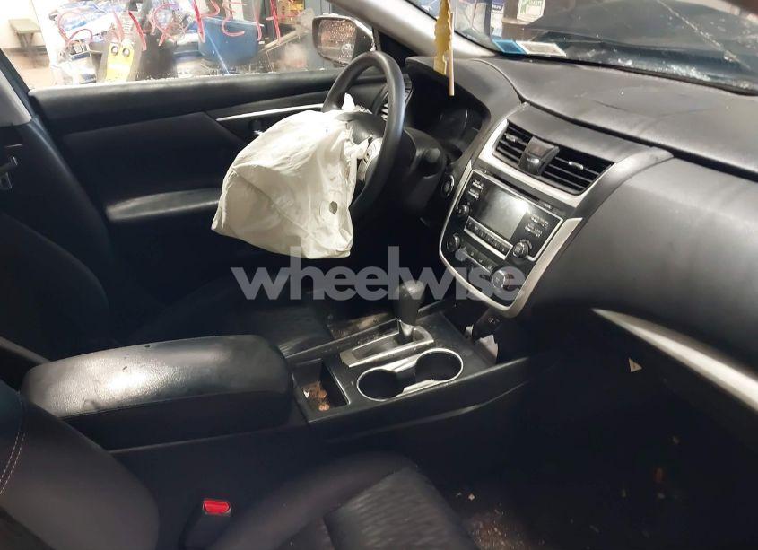 Photo 5 of 2018 Nissan Altima 2.5 S (VIN 1N4AL3AP9JC156438)