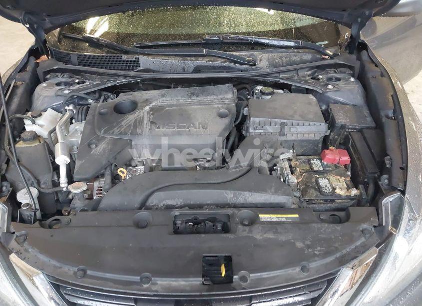 Photo 10 of 2018 Nissan Altima 2.5 S (VIN 1N4AL3AP9JC157184)