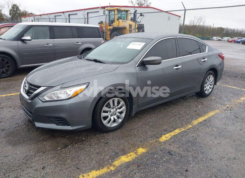 Photo 2 of 2018 Nissan Altima 2.5 S (VIN 1N4AL3AP9JC157184)