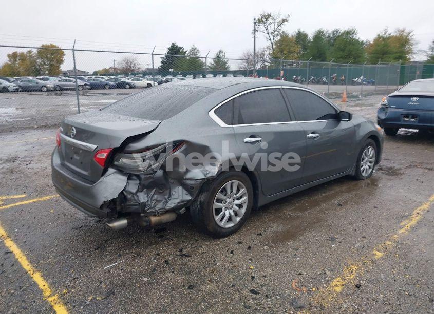 Photo 4 of 2018 Nissan Altima 2.5 S (VIN 1N4AL3AP9JC157184)