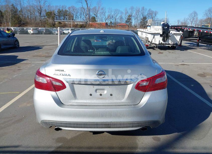 Photo 16 of 2018 Nissan Altima 2.5 SL (VIN 1N4AL3AP9JC158108)