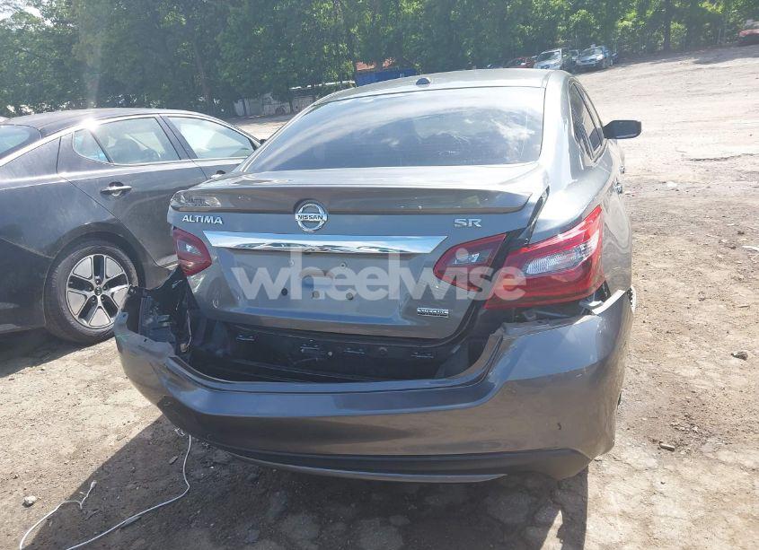Photo 16 of 2018 Nissan Altima 2.5 SR (VIN 1N4AL3AP9JC160277)