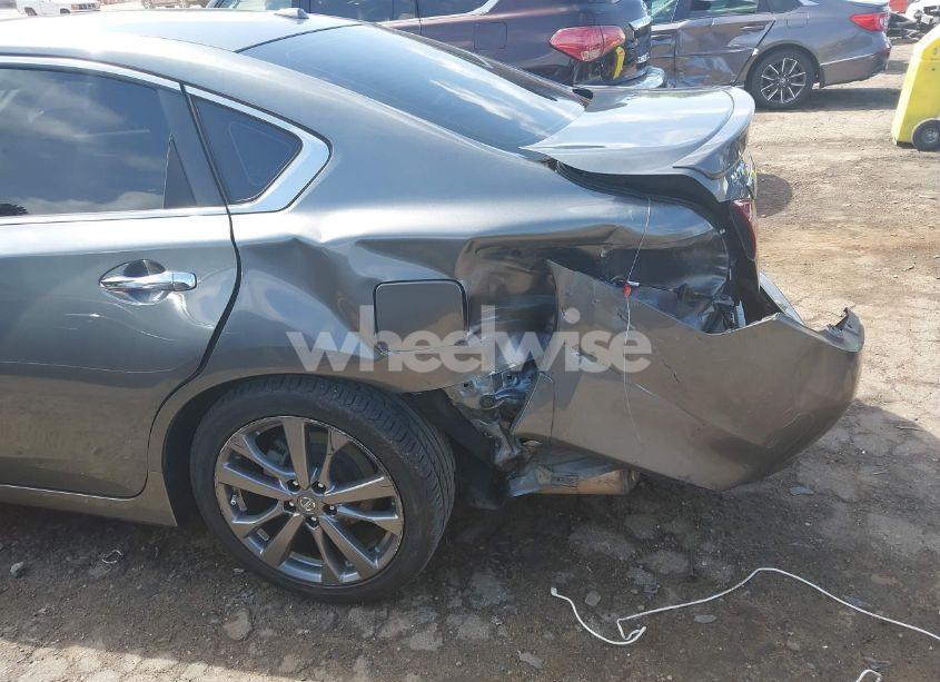 Photo 6 of 2018 Nissan Altima 2.5 SR (VIN 1N4AL3AP9JC160277)