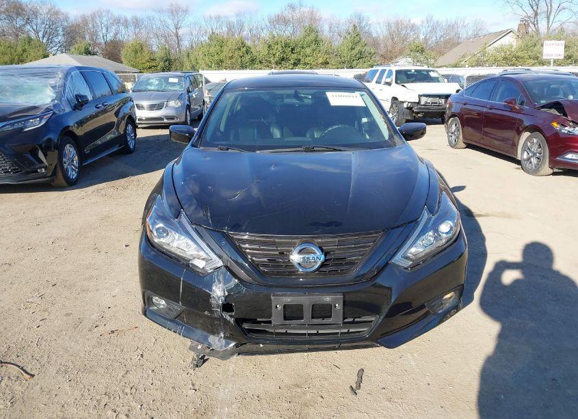 Photo 12 of 2018 Nissan Altima 2.5 SR (VIN 1N4AL3AP9JC160473)