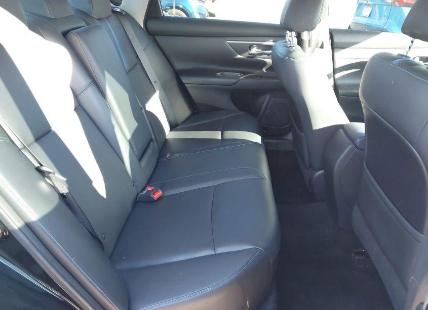 Photo 8 of 2018 Nissan Altima 2.5 SR (VIN 1N4AL3AP9JC160473)