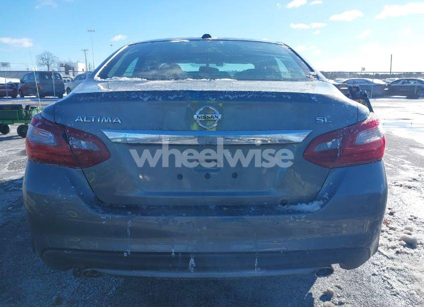 Photo 16 of 2018 Nissan Altima 2.5 SL (VIN 1N4AL3AP9JC171652)