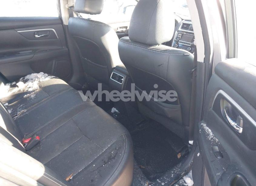 Photo 8 of 2018 Nissan Altima 2.5 SL (VIN 1N4AL3AP9JC171652)