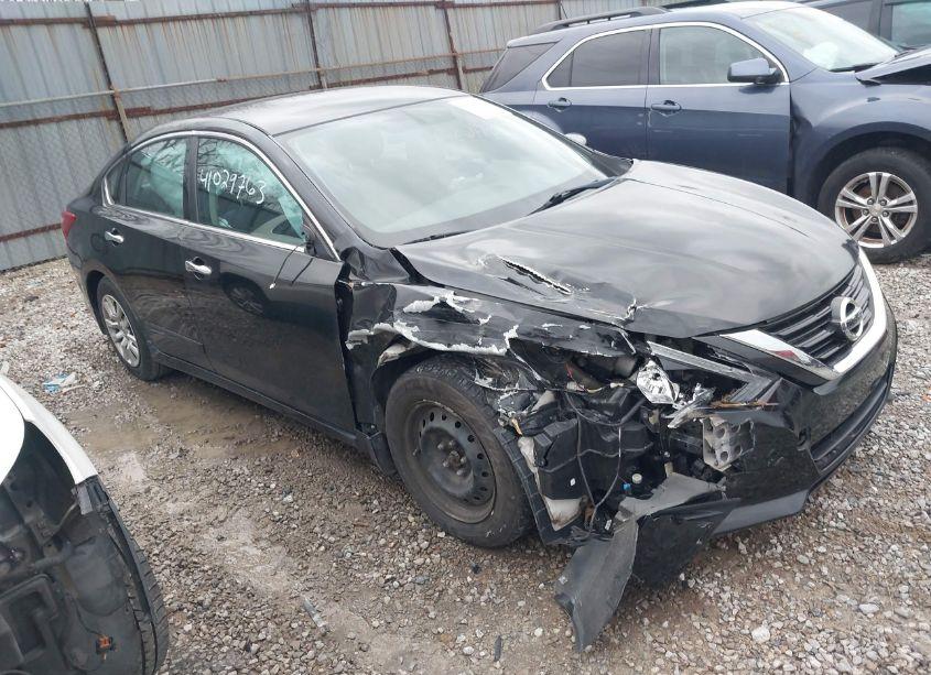 2018 Nissan Altima 2.5 S (VIN 1N4AL3AP9JC180223) main photo