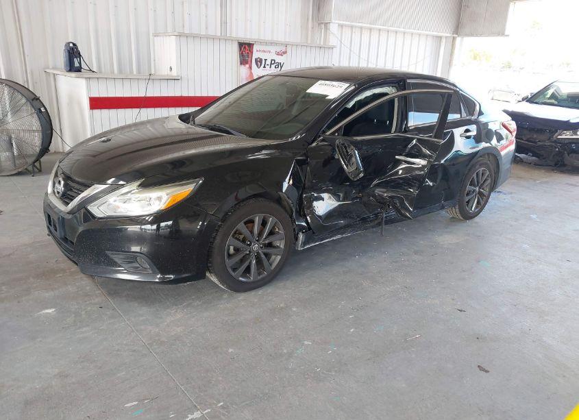 Photo 2 of 2018 Nissan Altima 2.5 SV (VIN 1N4AL3AP9JC187723)