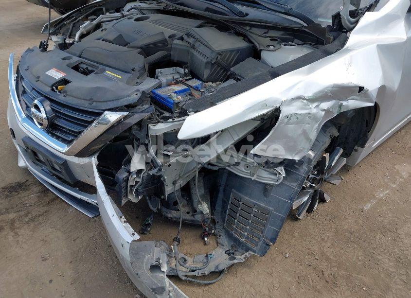 Photo 6 of 2018 Nissan Altima 2.5 SL (VIN 1N4AL3AP9JC192033)