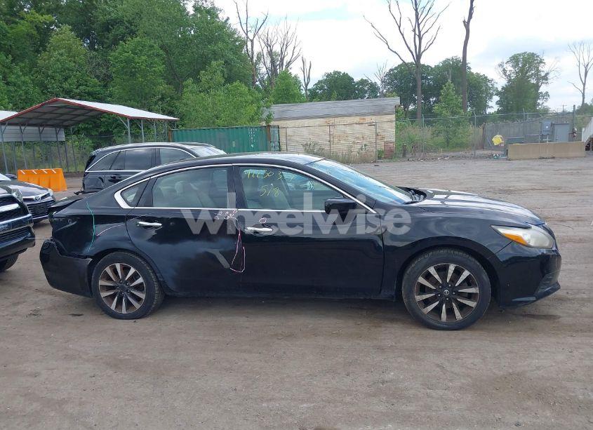 Photo 13 of 2018 Nissan Altima 2.5 SV (VIN 1N4AL3AP9JC195157)