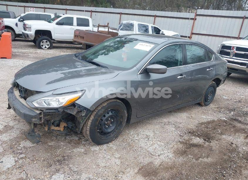 Photo 2 of 2018 Nissan Altima 2.5 S (VIN 1N4AL3AP9JC195692)