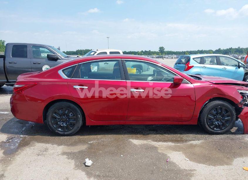 Photo 13 of 2018 Nissan Altima 2.5 S (VIN 1N4AL3AP9JC197362)